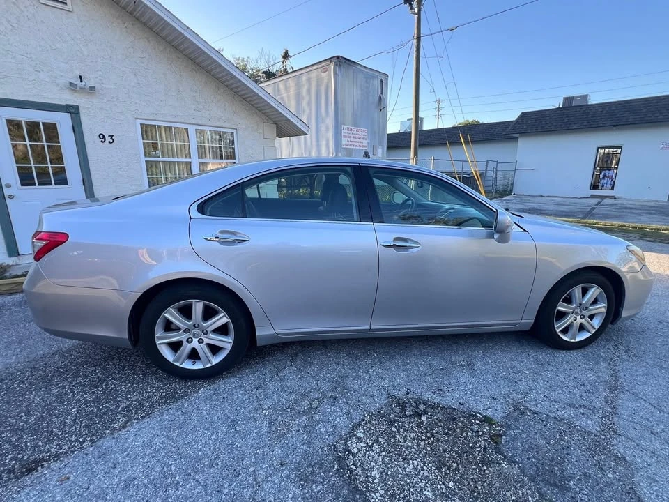 2007 Lexus ES 5th Gen - Image 8 of 20