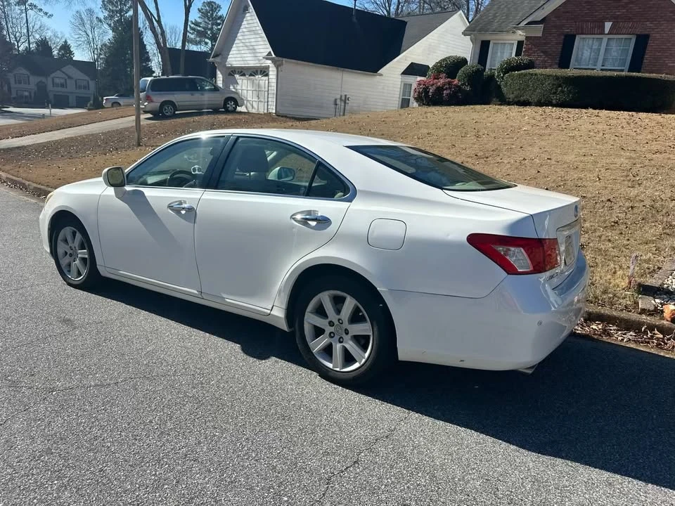 2007 Lexus ES 5th Gen - Image 2 of 4