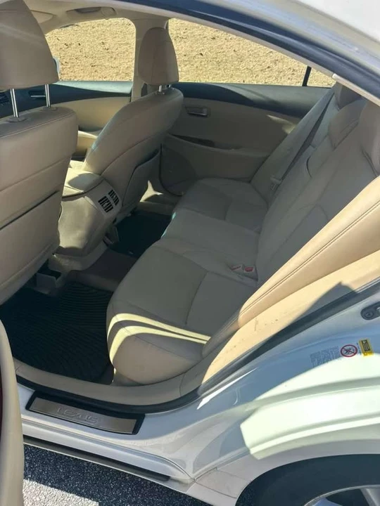 2007 Lexus ES 5th Gen - Image 3 of 4