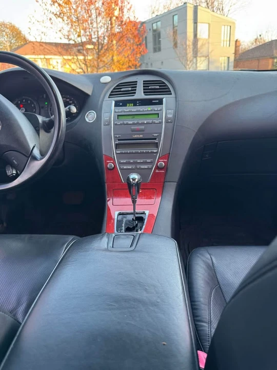 2007 Lexus ES 4th Gen - Image 6 of 9