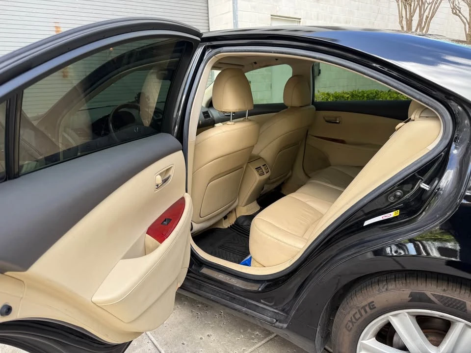 2007 Lexus ES 5th Gen - Image 2 of 4