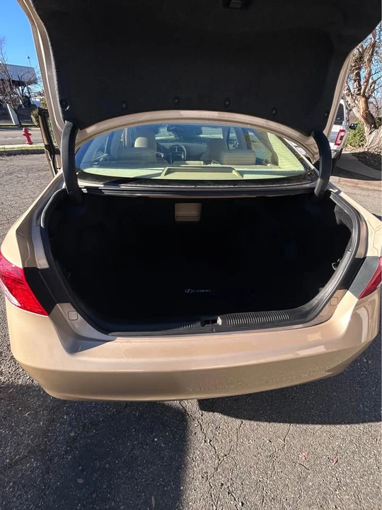 2007 Lexus ES 5th Gen - Image 11 of 15