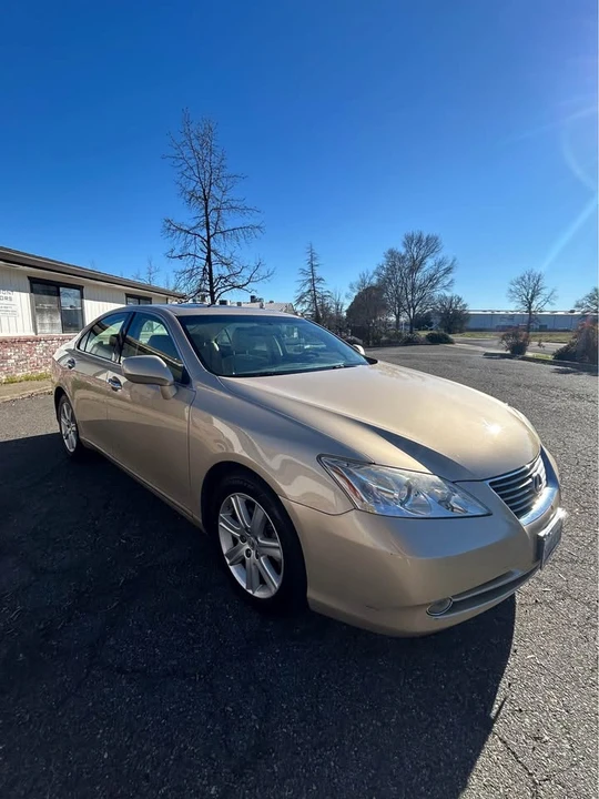 2007 Lexus ES 5th Gen - Image 15 of 15