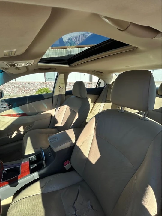 2007 Lexus ES 5th Gen - Image 10 of 15
