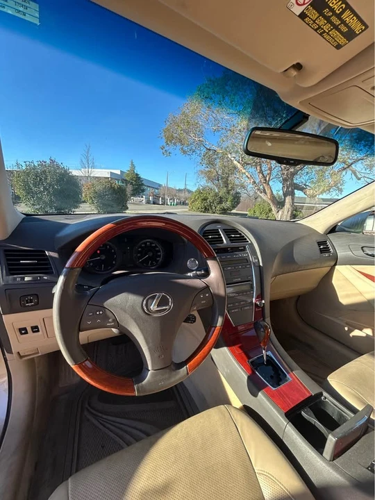2007 Lexus ES 5th Gen - Image 7 of 15