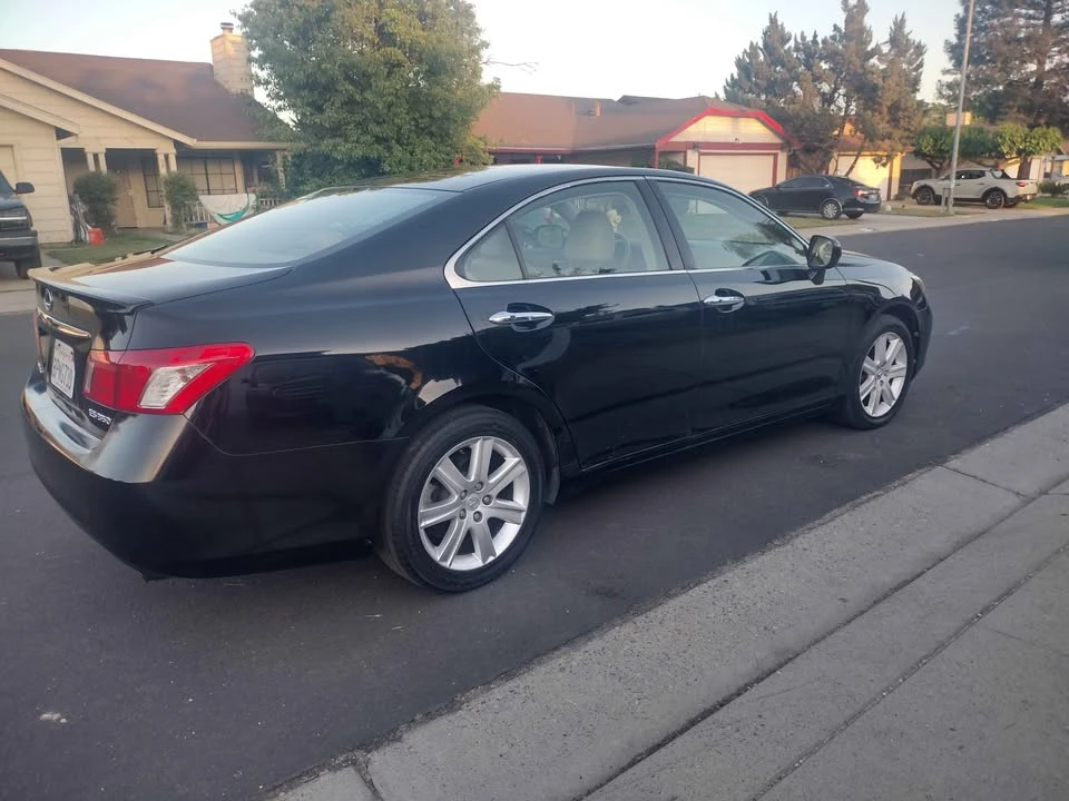 2007 Lexus ES 5th Gen - Image 4 of 9