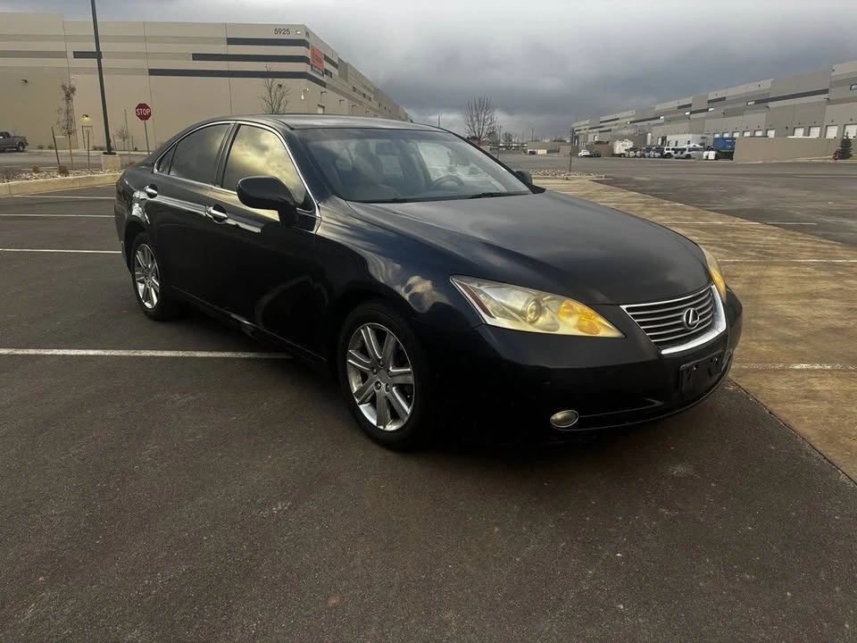 2007 Lexus ES 5th Gen - Image 2 of 12