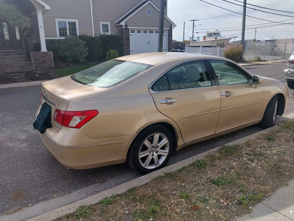 2007 Lexus ES 4th Gen - Image 5 of 17