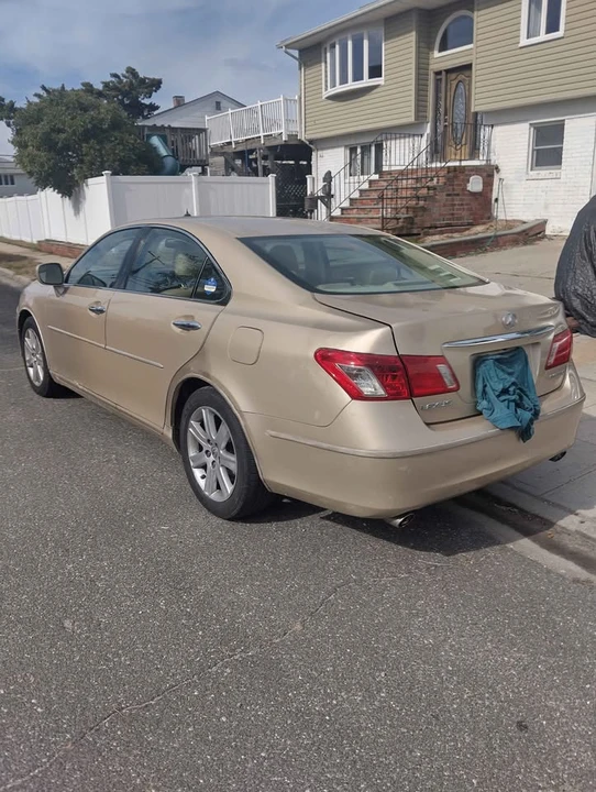 2007 Lexus ES 4th Gen - Image 13 of 17