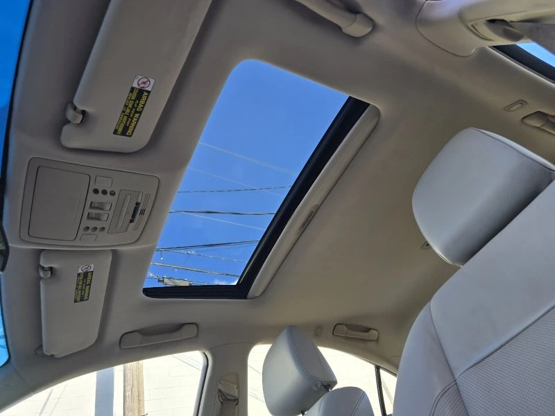 2007 Lexus ES 5th Gen - Image 12 of 19