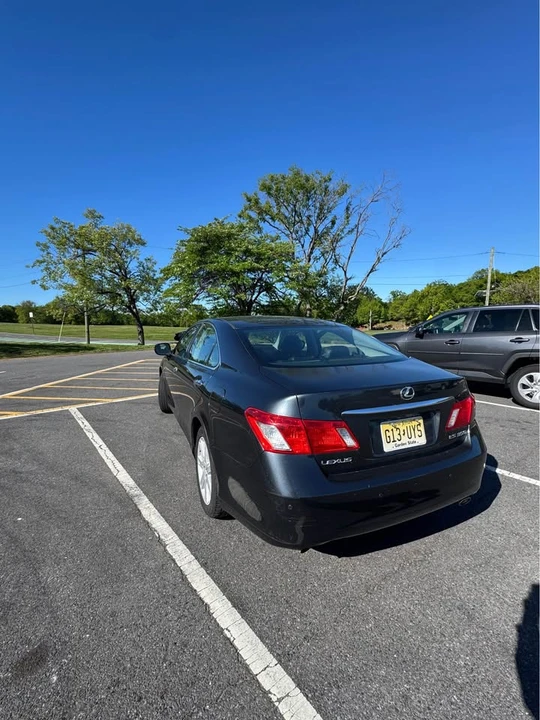 2007 Lexus ES 5th Gen - Image 3 of 12
