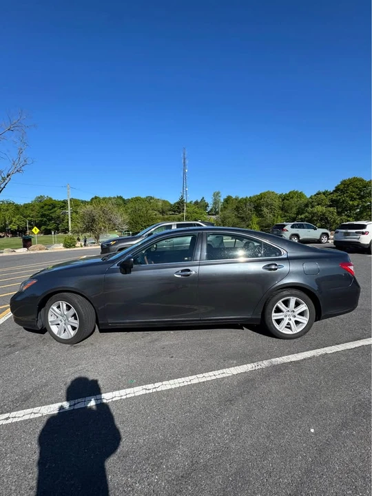 2007 Lexus ES 5th Gen - Image 2 of 12