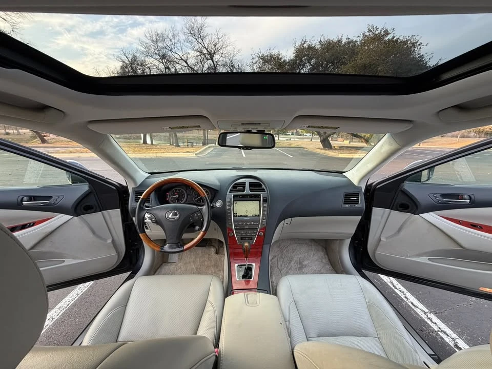 2007 Lexus ES 5th Gen - Image 10 of 19