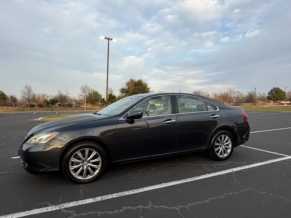 2007 Lexus ES 5th Gen - Image 2 of 19