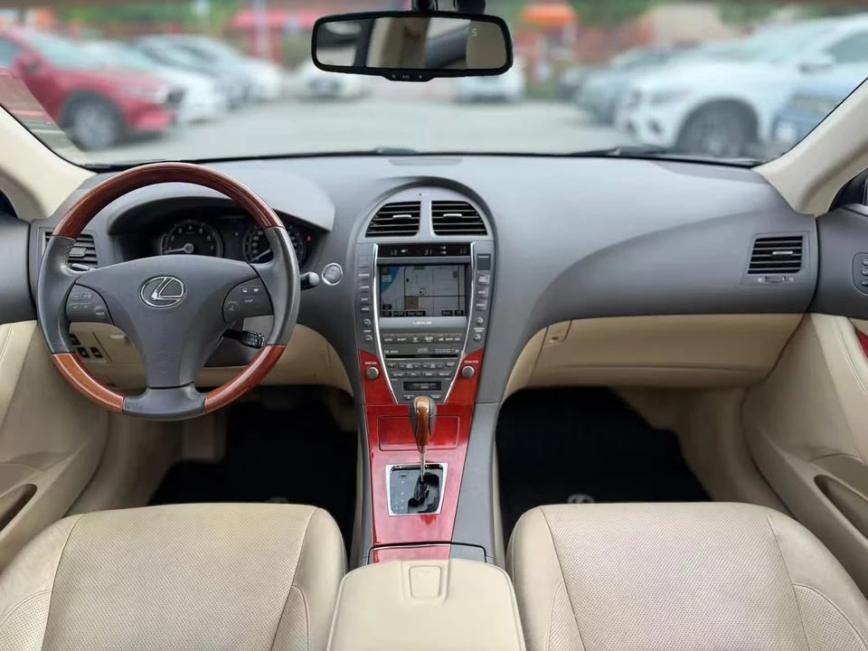2007 Lexus ES 5th Gen - Image 8 of 13