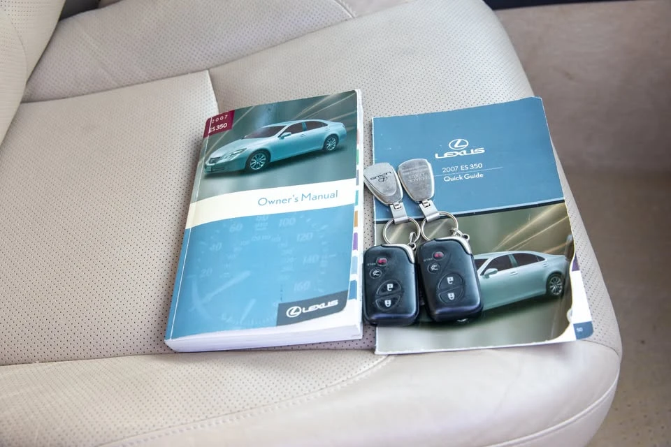2007 Lexus ES 5th Gen - Image 12 of 12