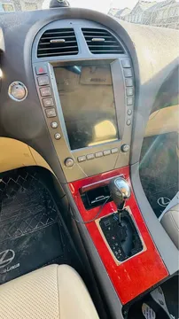 2007 Lexus ES 4th Gen - Image 4 of 8