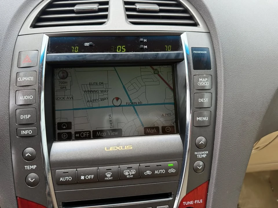 2007 Lexus ES 5th Gen - Image 14 of 18