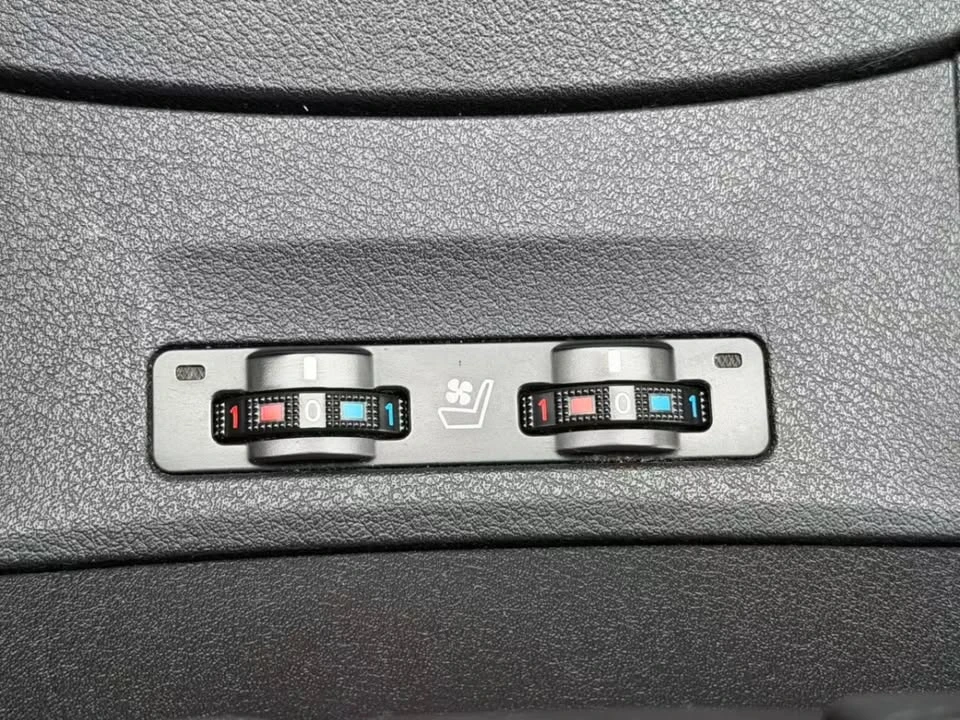 2007 Lexus ES 5th Gen - Image 16 of 20