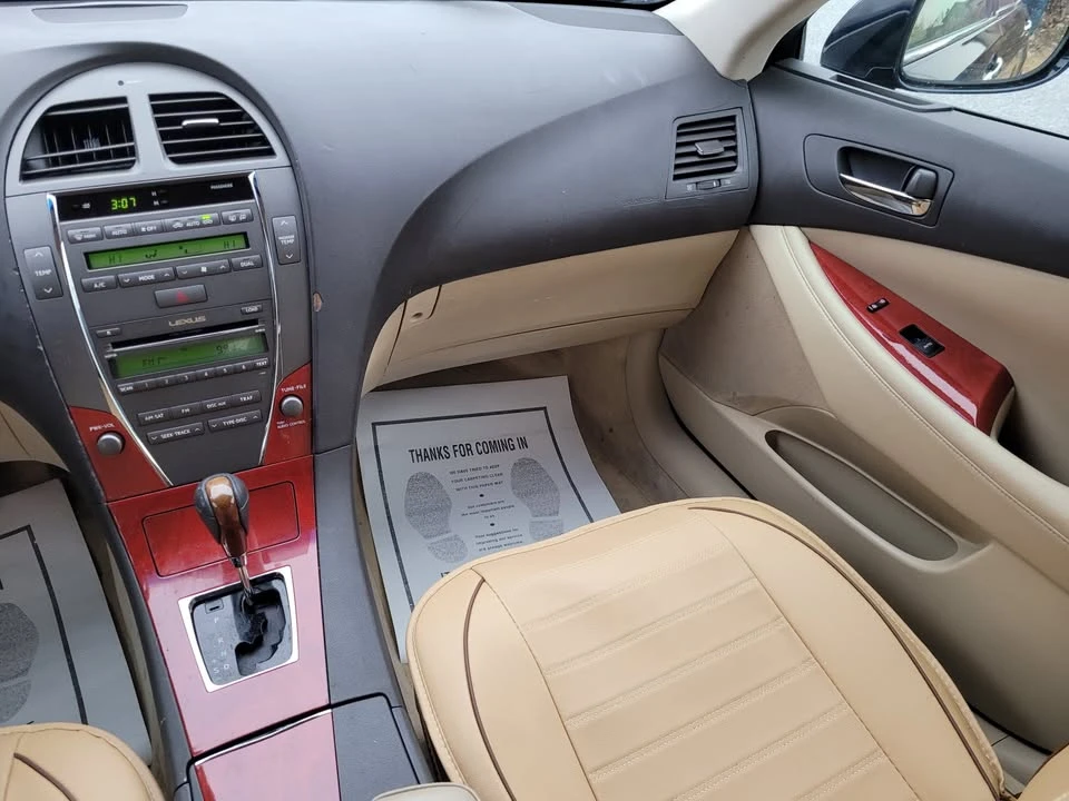 2007 Lexus ES 5th Gen - Image 11 of 20