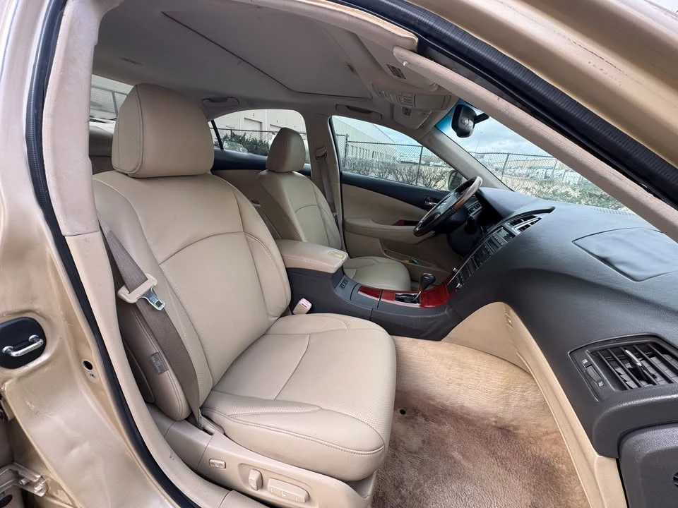 2007 Lexus ES 5th Gen - Image 11 of 19