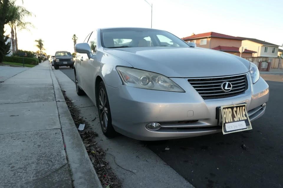 2007 Lexus ES 5th Gen - Image 15 of 16