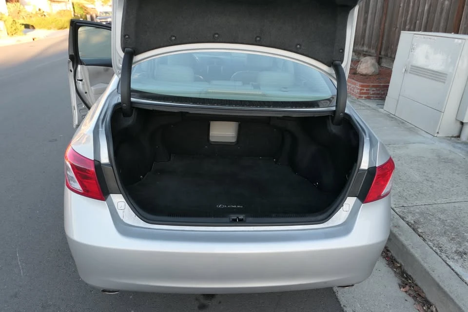 2007 Lexus ES 5th Gen - Image 12 of 16