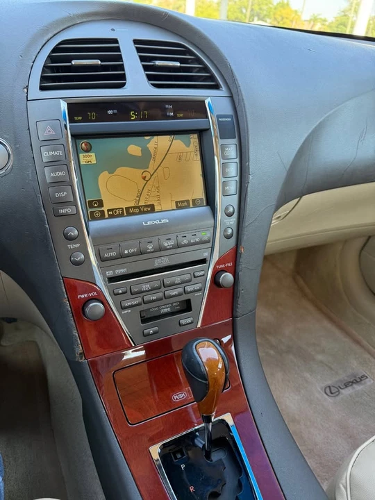 2007 Lexus ES 5th Gen - Image 6 of 11
