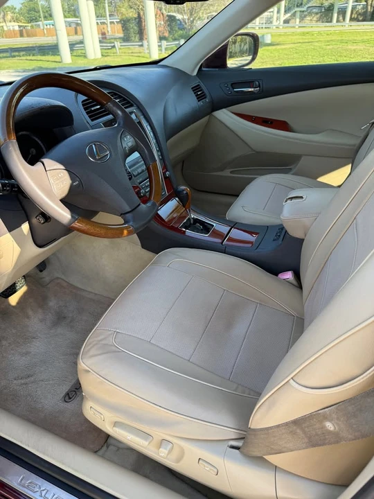 2007 Lexus ES 5th Gen - Image 4 of 11