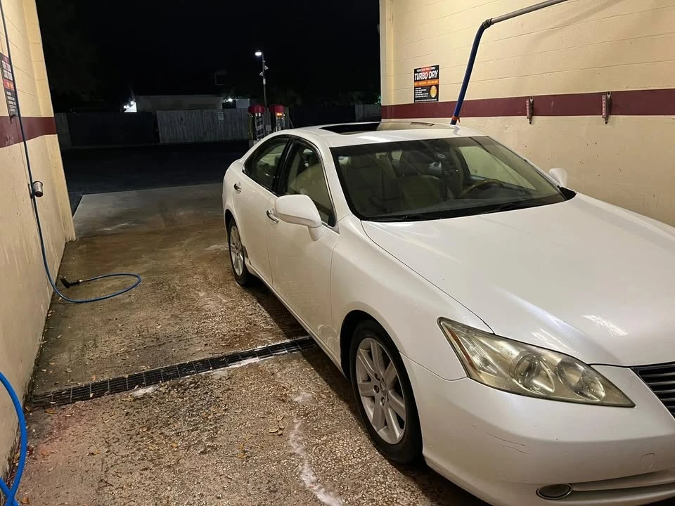 2007 Lexus ES 5th Gen - Image 5 of 16