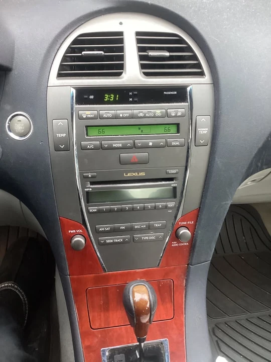 2007 Lexus ES 5th Gen - Image 4 of 15
