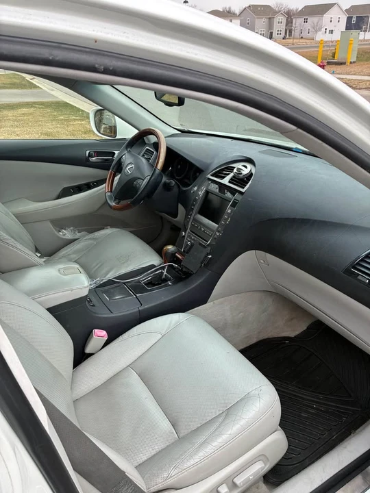 2007 Lexus ES 5th Gen - Image 6 of 8