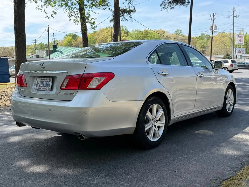 2007 Lexus ES 5th Gen - Image 5 of 10