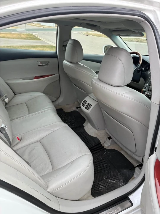 2007 Lexus ES 5th Gen - Image 7 of 8