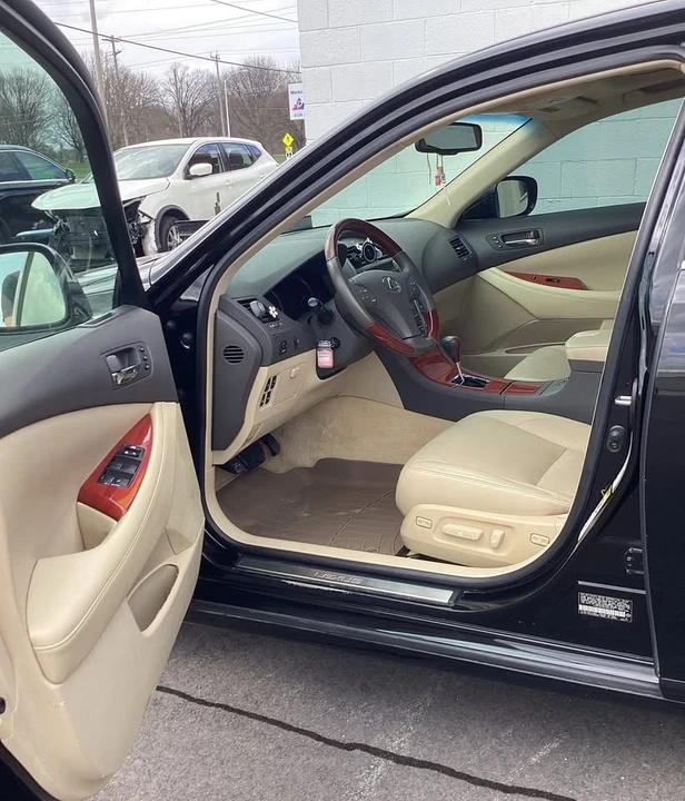 2007 Lexus ES 5th Gen - Image 8 of 11