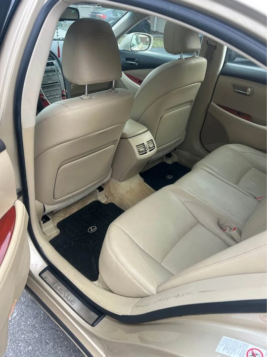 2007 Lexus ES 5th Gen - Image 10 of 15