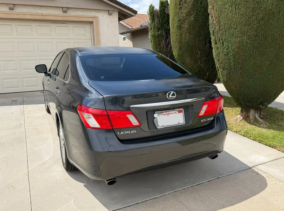 2007 Lexus ES 5th Gen - Image 2 of 17