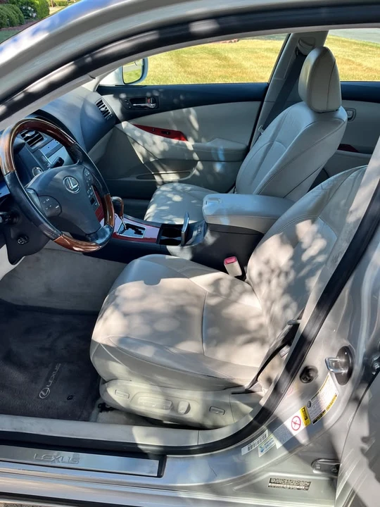 2007 Lexus ES 5th Gen - Image 6 of 14