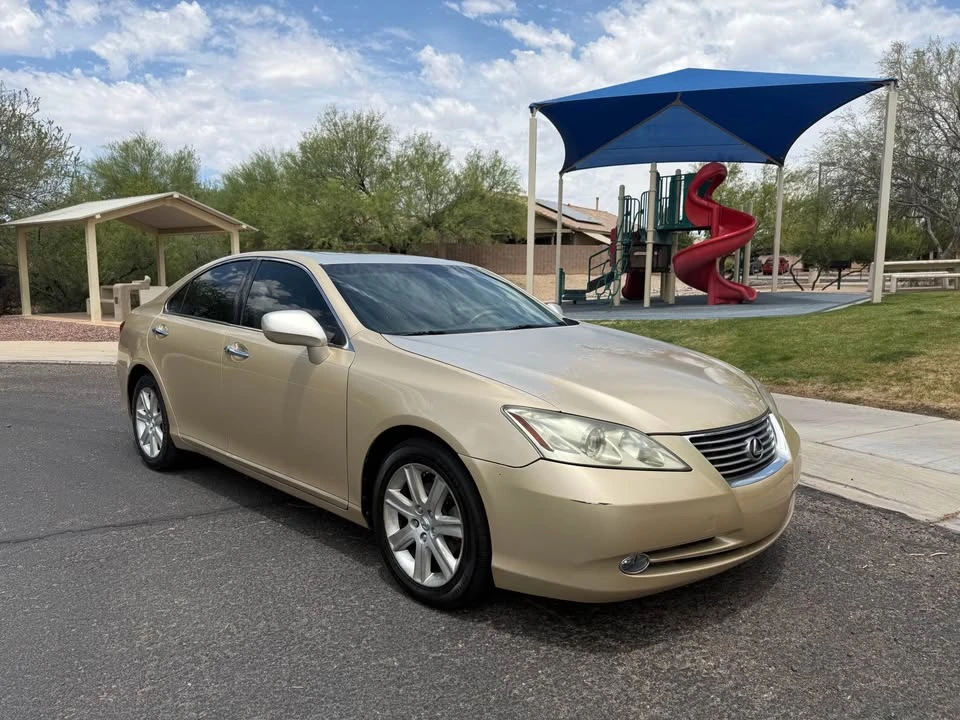 2007 Lexus ES 5th Gen - Image 4 of 10