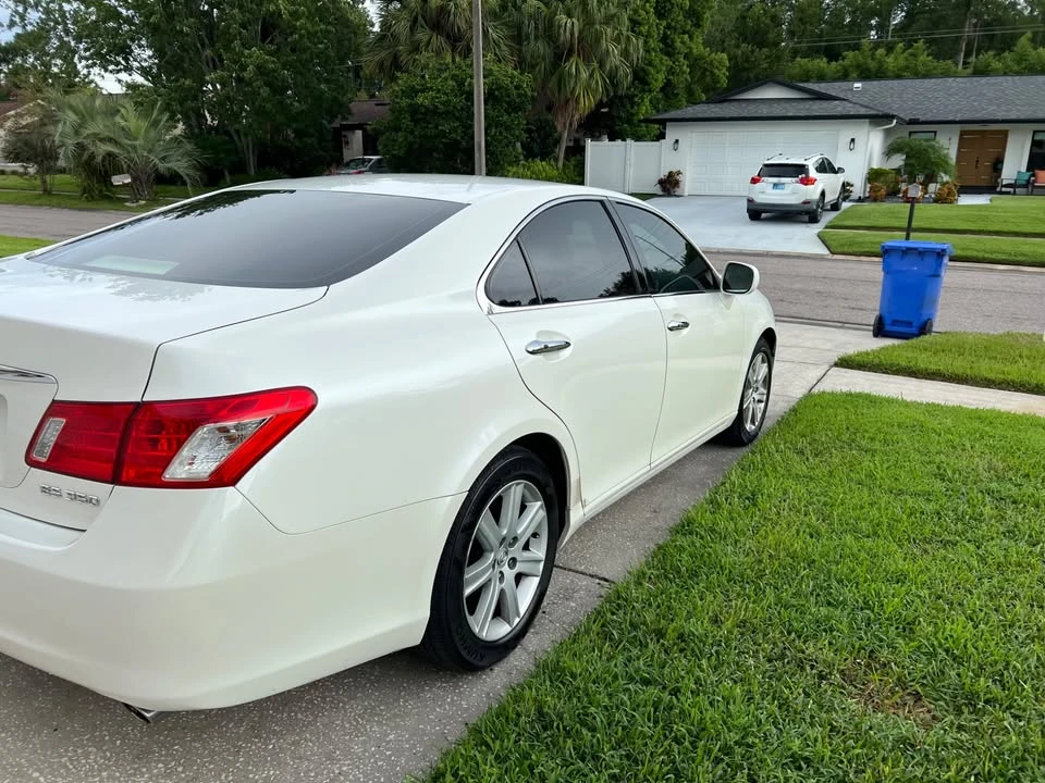 2007 Lexus ES 5th Gen - Image 4 of 14