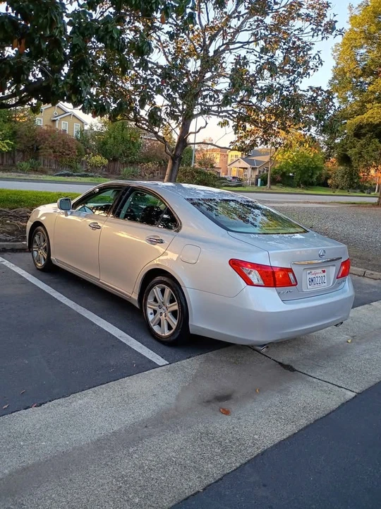 2007 Lexus ES 5th Gen - Image 4 of 7