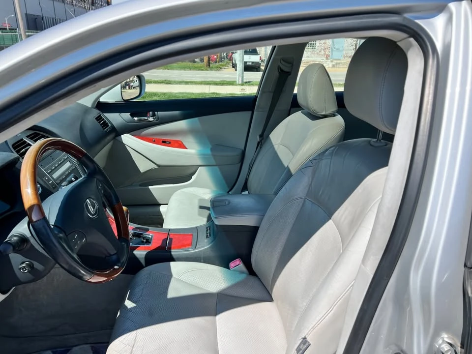 2007 Lexus RX 2nd Gen - Image 15 of 16