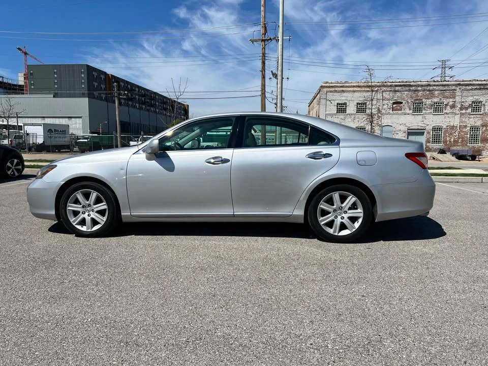 2007 Lexus RX 2nd Gen - Image 4 of 16