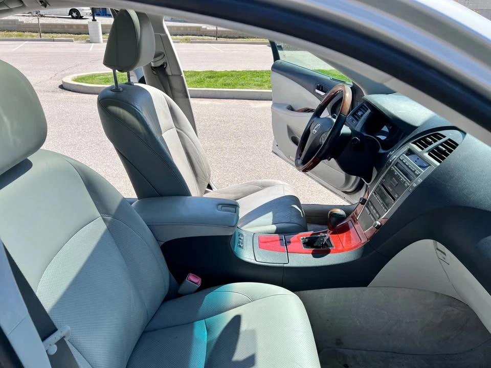 2007 Lexus RX 2nd Gen - Image 13 of 16