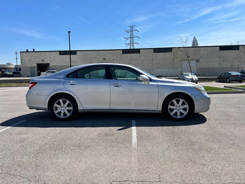 2007 Lexus RX 2nd Gen - Image 5 of 16