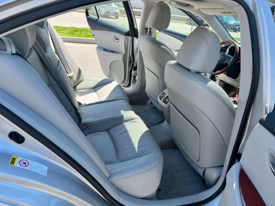 2007 Lexus RX 2nd Gen - Image 12 of 16
