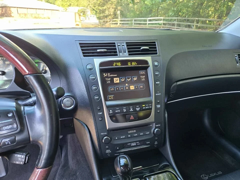 2007 Lexus GS 3rd Gen - Image 2 of 10