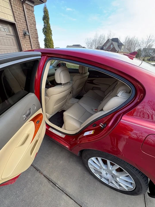 2007 Lexus GS 3rd Gen - Image 4 of 8