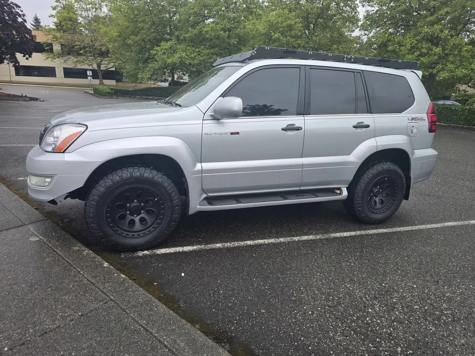 2007 Lexus GX 1st Gen - Image 3 of 13