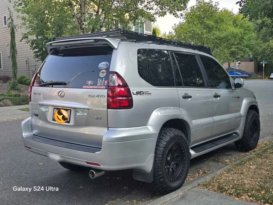 2007 Lexus GX 1st Gen - Image 12 of 13